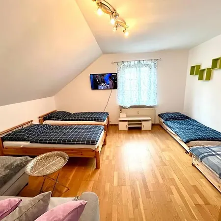 Apartment Kino Naehe, Einkaufscenter *