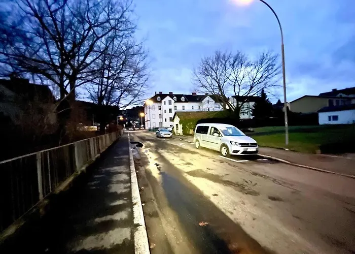 Kino Nähe, Einkaufscenter * Leitendorf